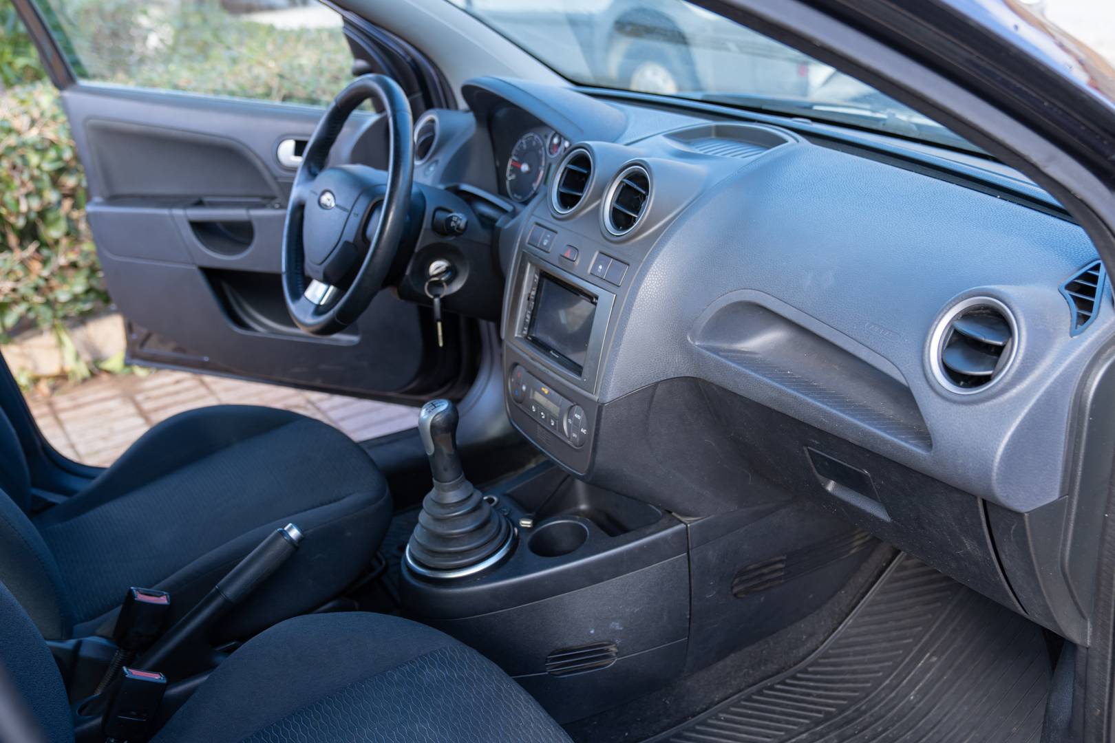 Ford Fiesta-4